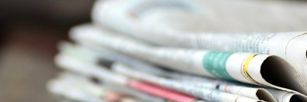cropped-newspapers-pile-of-newspapers-press-3488857.jpg