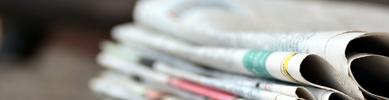 cropped-newspapers-pile-of-newspapers-press-3488857.jpg